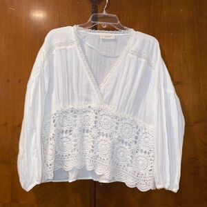 Lucky Brand cotton lace and crochet top .